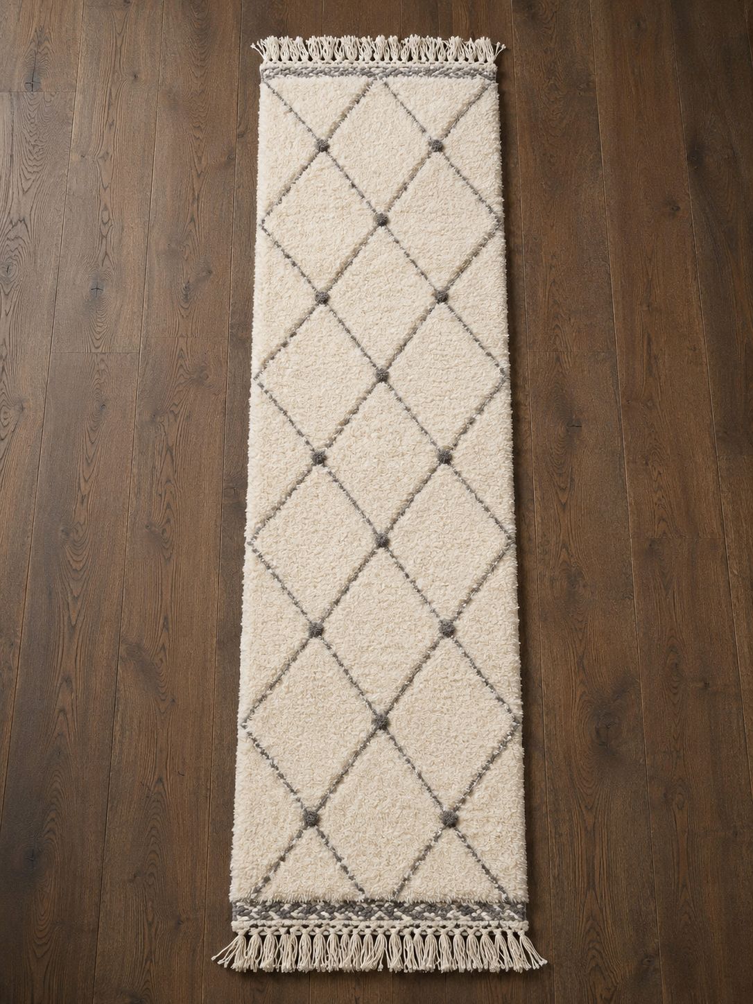 Beni Ourain Ivory Diamond Runner. Beni Ourain, c. 2015–2024. 75 × 350 cm.